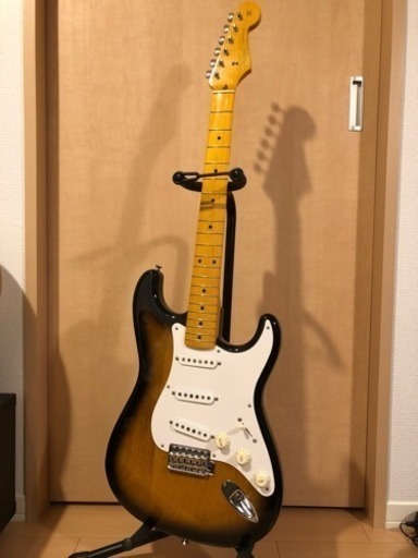 ストラトキャスター Fender Japan