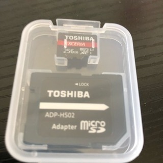 TOSHIBA製マイクロSD256GB
