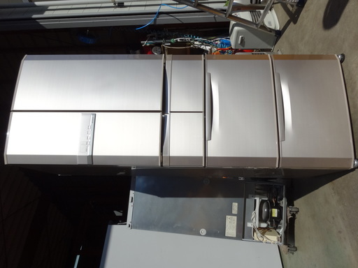 東812　自動製氷　三菱６ドア観音開き冷蔵庫　LEDランプ