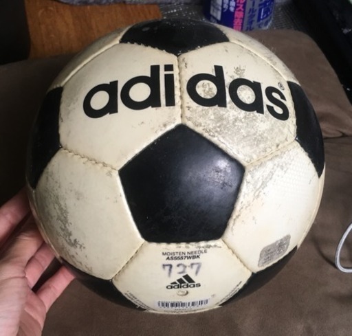 サッカーボール Adidas 5号球 サボ 池袋のサッカーの中古あげます 譲ります ジモティーで不用品の処分