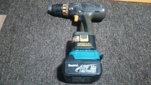 松下電工12V用マキタバッテリーアダプター　14.4ｖ
