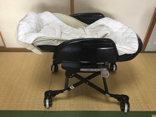 コンビ 電動ハイローチェア