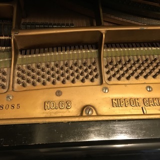 古いグランドピアノですが、差し上げます。