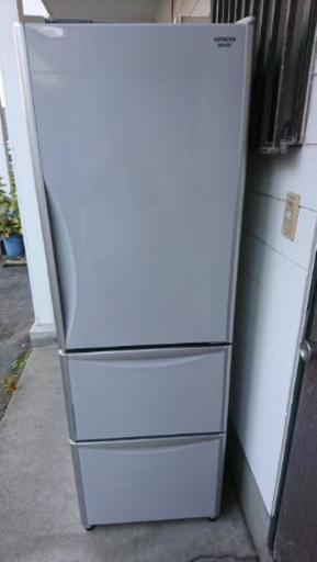 HITACHI三段扉冷蔵庫、美品です。2012年式‼