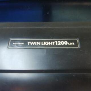 中古コトブキ120㎝水槽 上部式濾過器、ライトセット