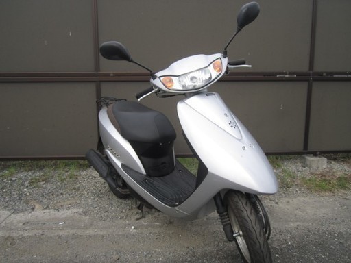 整備済み、原付スクーター　４サイクルディオ シルバー　安く売ります。全国配送ＯＫ!!