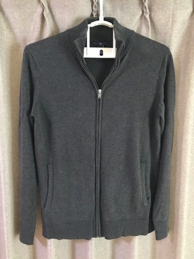 Gap ジップカーディガン メンズ Mサイズ ネコヤマさん 矢野口のカーディガン メンズ の中古 古着あげます 譲ります ジモティーで不用品の処分