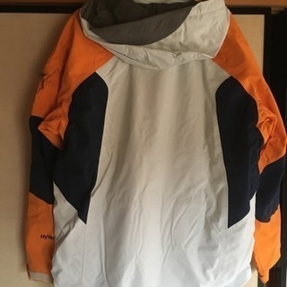 新品ノースフェイスマウンテンパーカー