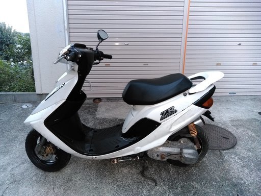 走り屋必見　ZR CDI 社外マフラー　新品バッテリーお付け致します。