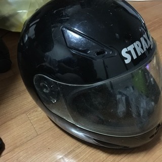 straxのフルフェイスヘルメット