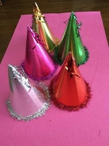 パーティーグッズ 三角帽子 Yuki 守山の年中行事用品 クリスマス の中古あげます 譲ります ジモティーで不用品の処分