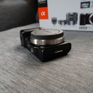 ミラーレスカメラ SONY α NEX-5N (ボディ/バッテリー /充電器)