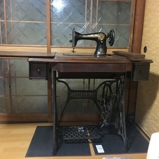 4個まで郵便OK 【レトロ・レア品】足踏みSINGERミシン - crumiller.com