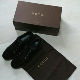 GUCCI 【新品未使用】スウェード革靴をバーゲン価格にて売ります。 GUCCI 【新品未使用】スウェード革靴をバーゲン価格にて売ります。