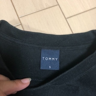 TOMMY HILFIGER  Tシャツ