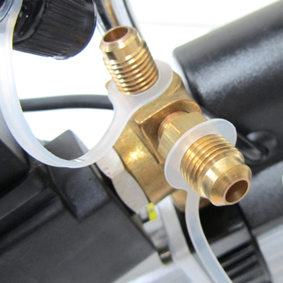 宮の沢店 使用感少 Asada/アサダ 真空ポンプ ecoシリーズ 1.8CFM 2ステージ式真空ポンプ 真空引き ケース付 WV210