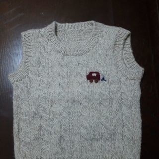 💴⤵️🚗新品手編み手作り毛糸のベスト🚗