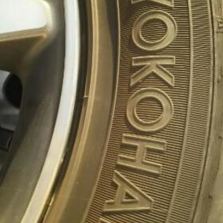 ノーマルタイヤです。