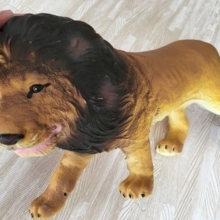 ライオンのおもちゃ リアル