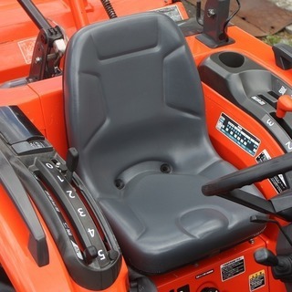 【SOLD OUT】クボタ トラクター T245D 24馬力 パワステ 自動水平 4WD 124時間 美品