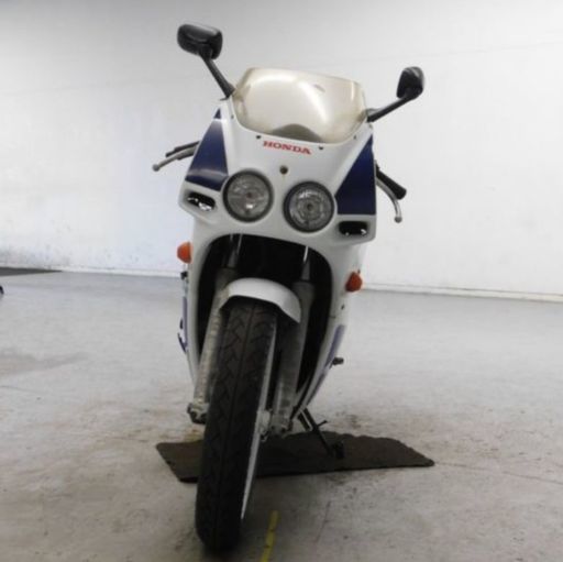 ＣＢＲ２５０Ｒ ＭＣ１９ 在庫入れ替えの為格安で出します！