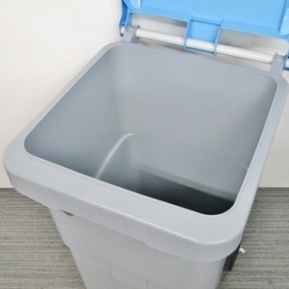 未使用品 サンコー サンクリーンボックス 4輪キャスター付 大型ごみ箱