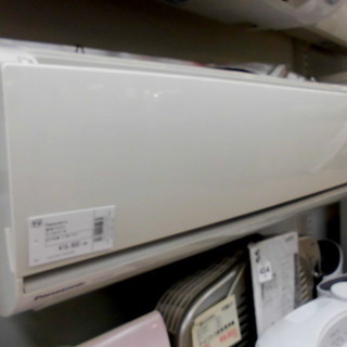 安心の6ヶ月メーカー修理保証付！Panasonic(パナソニック)の「CS-25LFE7-W」2.5KWルームエアコンです！！