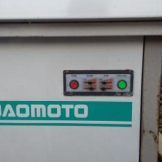 中古クリーニング仕上げ機売ります。
