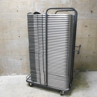 ライオン　軽量折り畳みイス45脚セット　専用台車付き　『良品中古』【リサイクルショップサルフ】