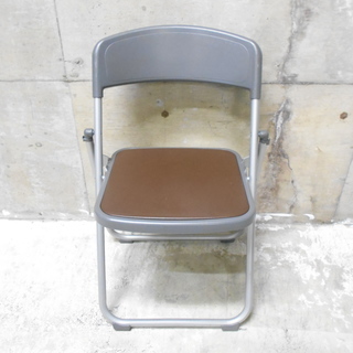 ライオン　軽量折り畳みイス45脚セット　専用台車付き　『良品中古』【リサイクルショップサルフ】