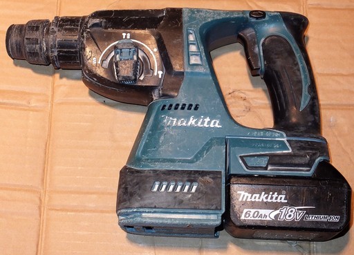 ☆\tマキタ makita HR244D 24mm 充電式ハンマドリル◆優れた作業性＆操作性