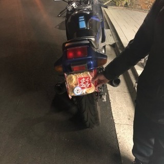 ZZR400