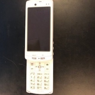 docomo ガラケー F-04B