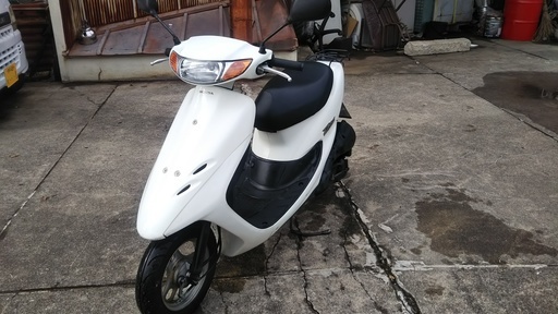 ☆☆ホンダライブディオ　AF34　白　エンジンが頑丈な2ストバイク