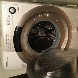 商談中。ドラム式洗濯機☆3年前に購入☆シャープ☆今月中 - 洗濯機 