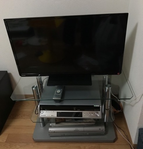 TOSHIBA REGZA32型テレビ、テレビ台セット