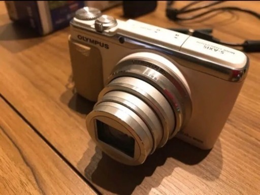 【11月限定】 OLYMPUS STYLUS SH-60 ホワイト カード付き