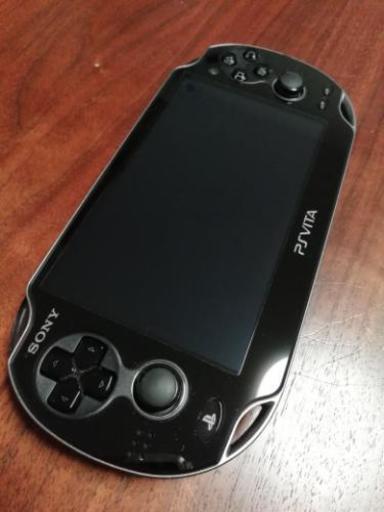 PS Vita本体 16Gメモリーカード付 PCH-1000 Wi-Fiモデル