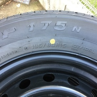 値下げしました(新車外し)ダンロップ195/80R15 107/105L LT 4本セット