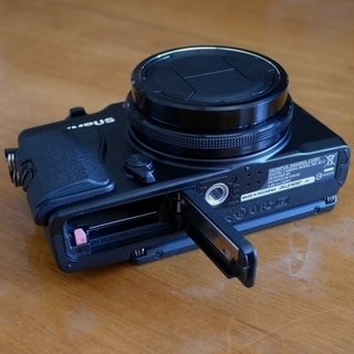 再掲載！！！　OLYMPUS XZ-2 + LC-63A