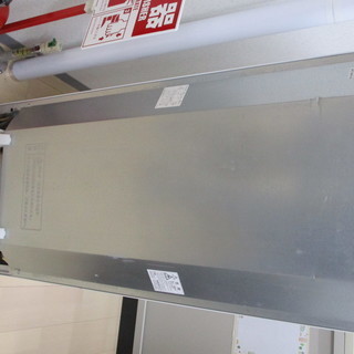 SHARP ノンフロン冷凍冷蔵庫　SJ-714-W