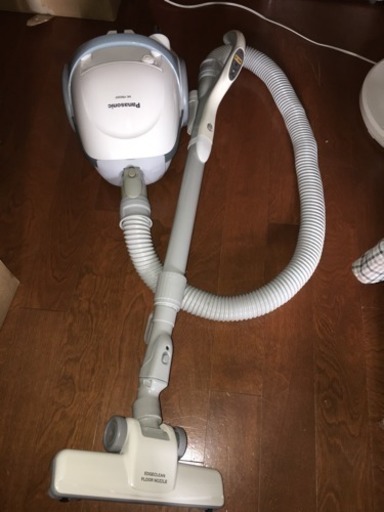 Panasonic　紙パック式掃除機　MC-PBKN5F-A