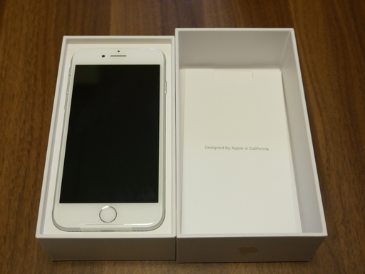 新品 未使用 apple iphone8 64gb シルバー simロック解除済み simフリー 一括購入 au