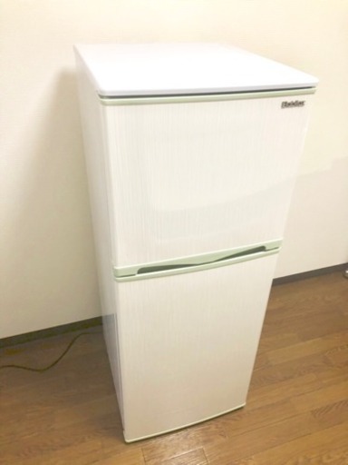 2017年製 エラヴィタックス 2ドア冷凍冷蔵庫 138リットル