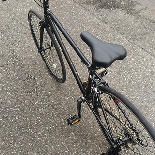 700cクロスバイク自転車　ほぼ新品