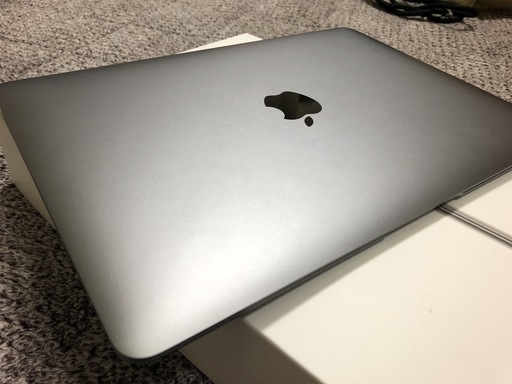 12インチMacBook (2017年) 今年購入しました！特典付き！