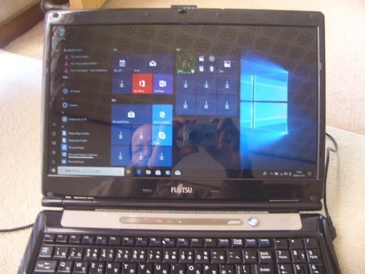 Windows10　ノートパソコン　FMV-BIBLO NF/E55