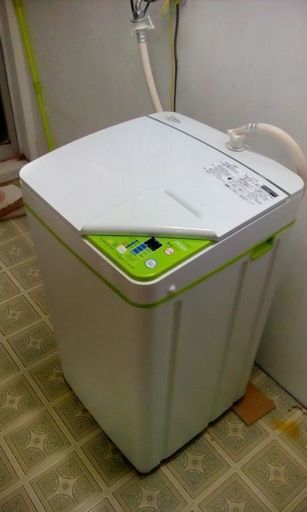 2015年 製Haier 洗濯機　JW14E8-S