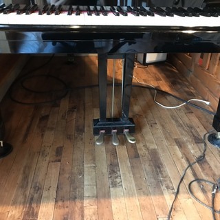 YAMAHA 家庭用グランドピアノの最高峰　C５　程度最高です