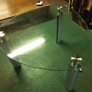 ［差し上げます］ガラスダイニングテーブル⁑リサイクルショップヘルプ